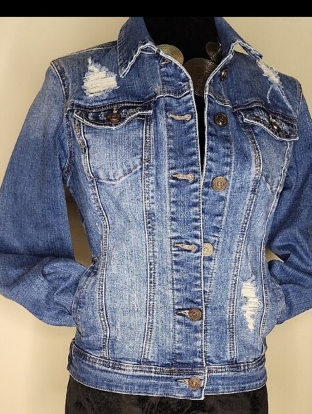 Enjean Distressed Stretch Denim Jacket Medium Wash Trucker Style 6 Pocket